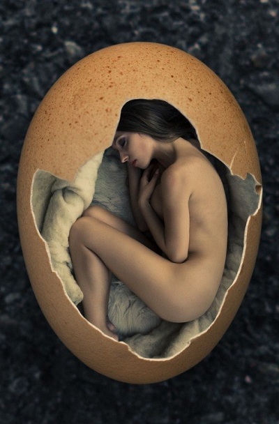 donna uovo